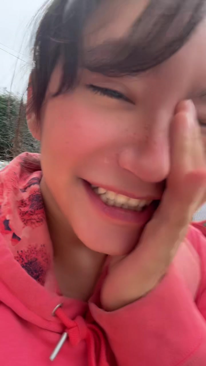 @HeyMonse