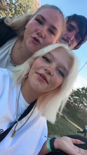 @Deutsche mit Herz🖤🤍❤️