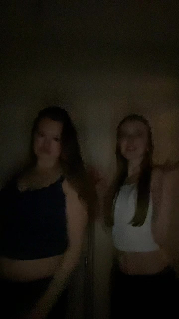 @Eliiii