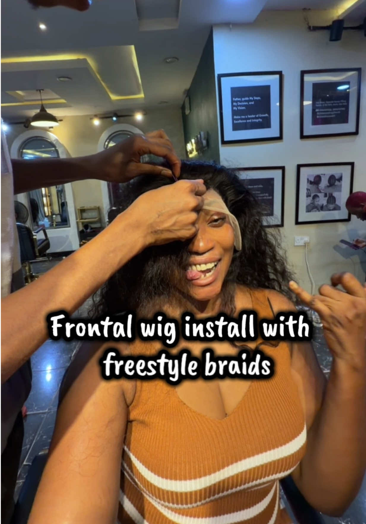 @AUCHI/HAIRSTYLIST IN AUCHI