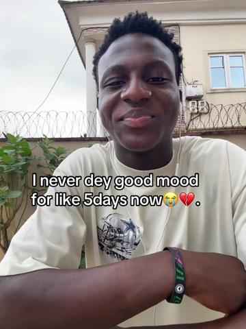 @🤴🏾M̊ E̊ C̊ H̊ O̊