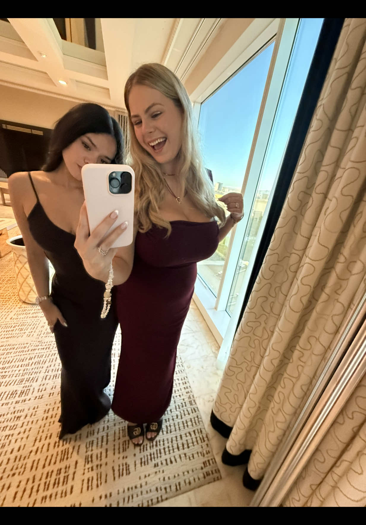 @EmspensiveEmily