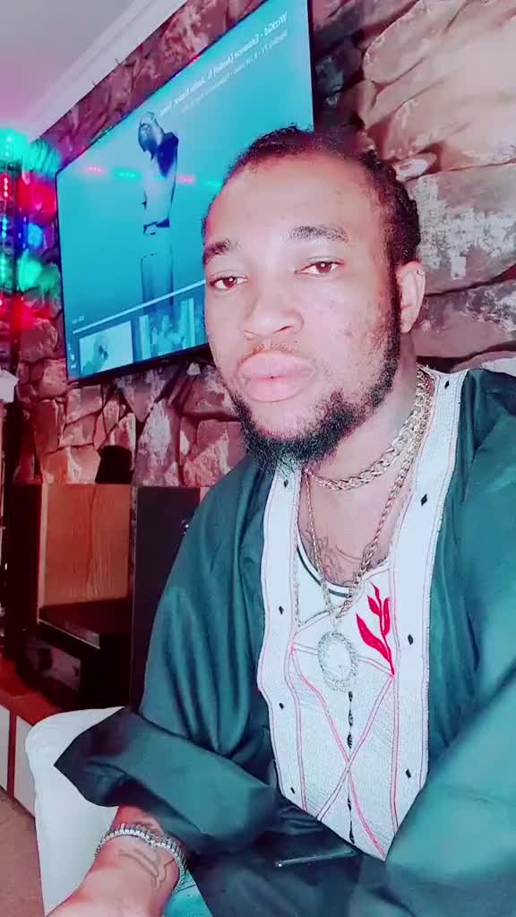 @Juju👹