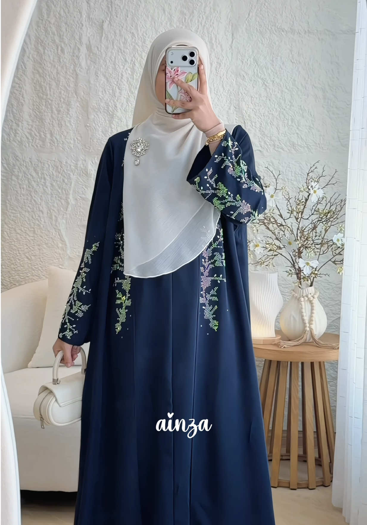 @Ainza༊