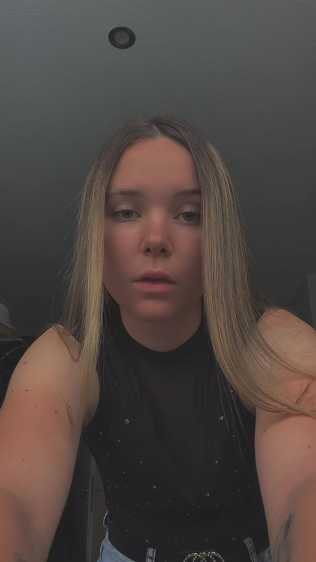 @Lena.pltdr