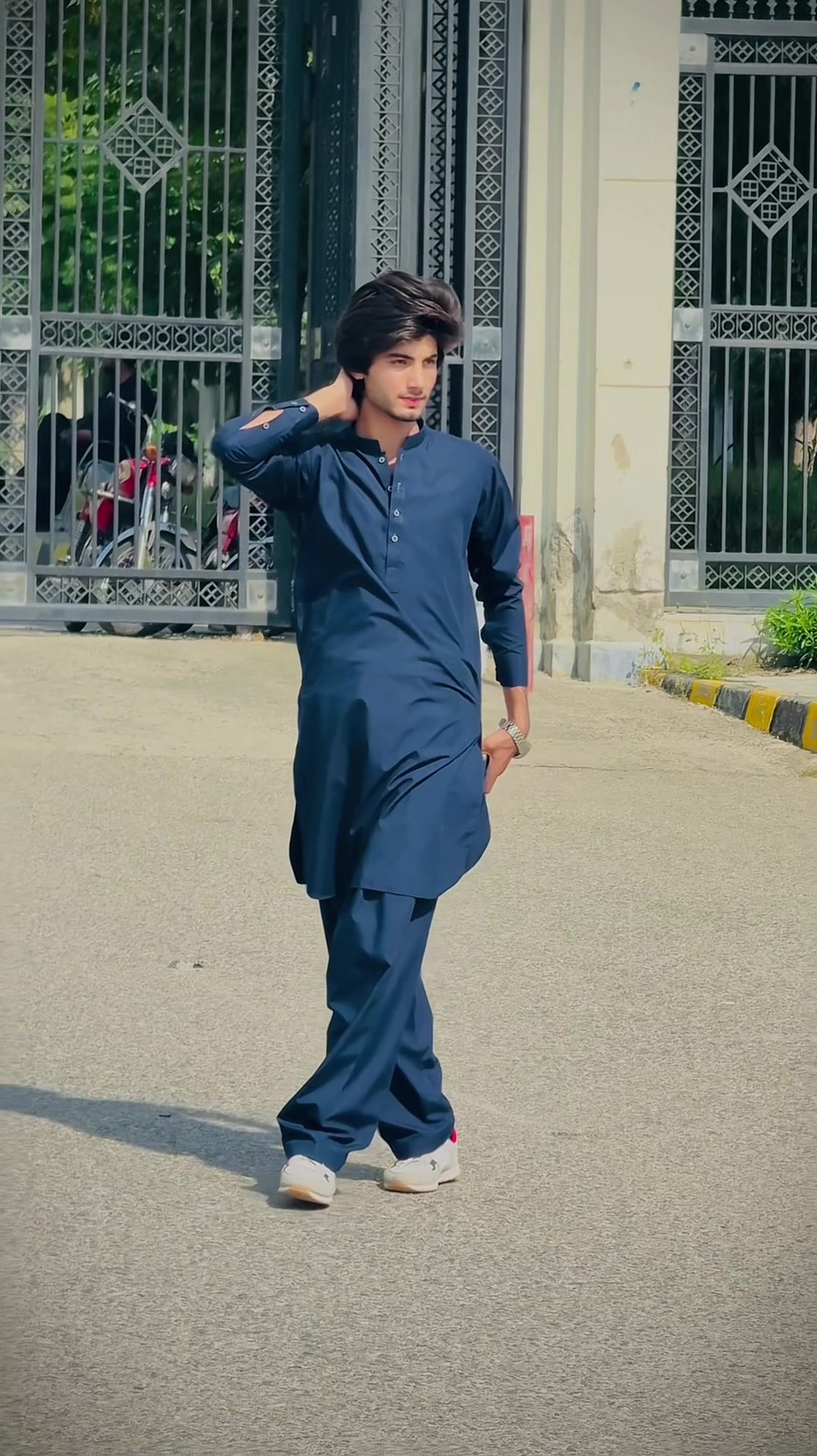 @Shahid_loyal2