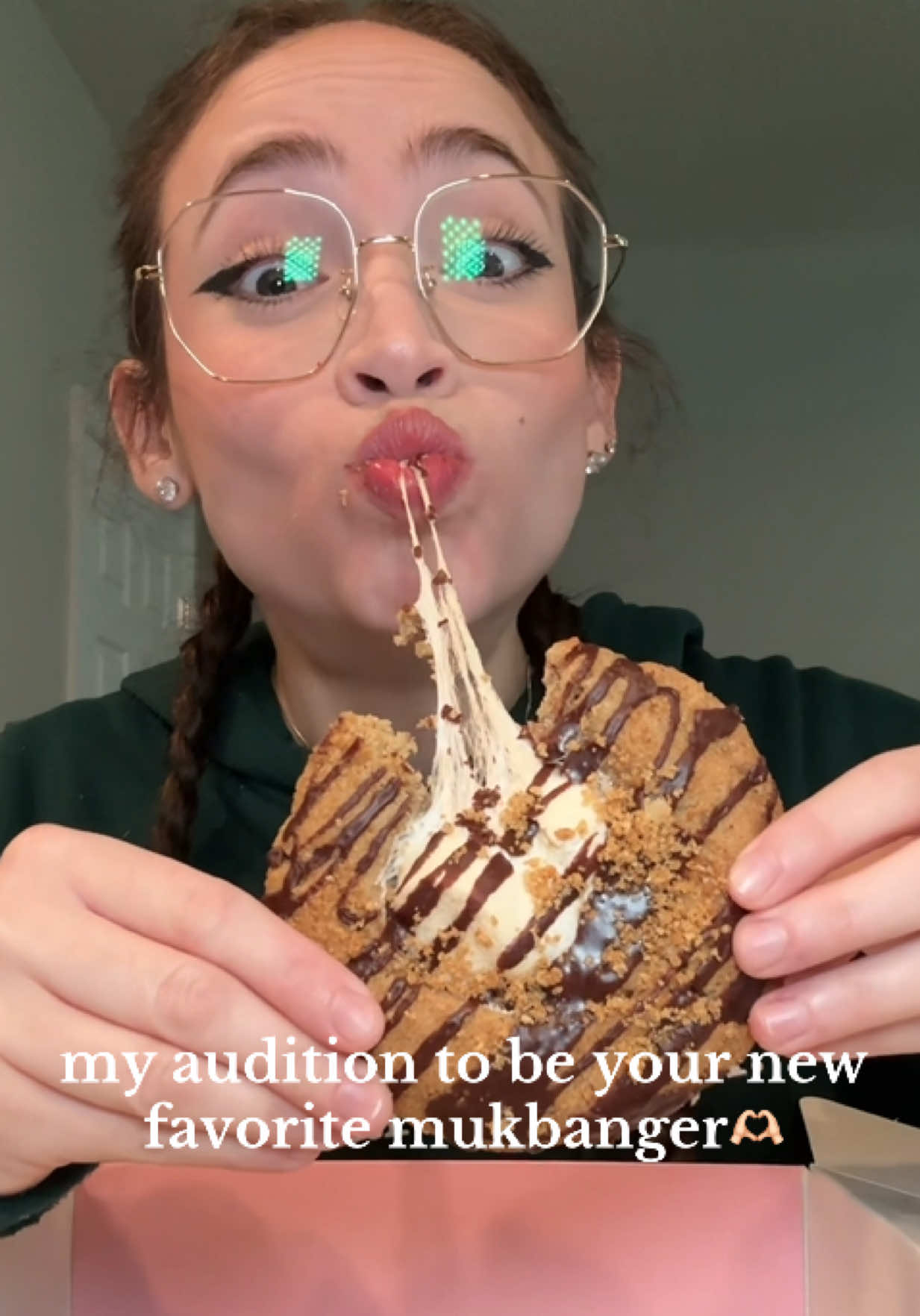 @hungryhungryhallie