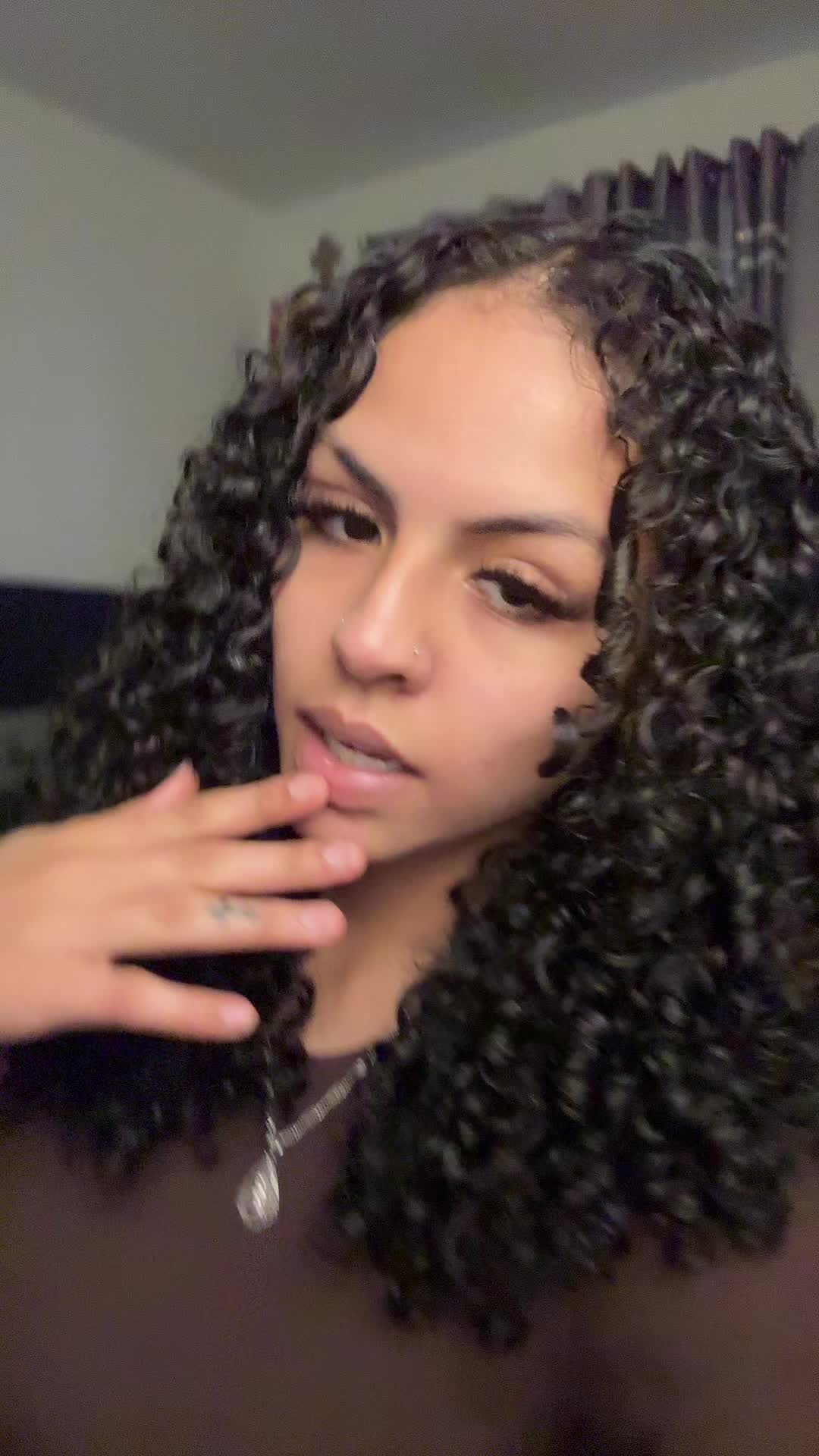 @trinsantanax