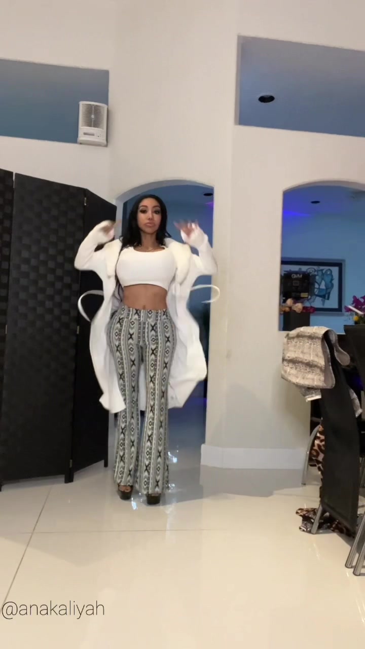 @Anakaliyah