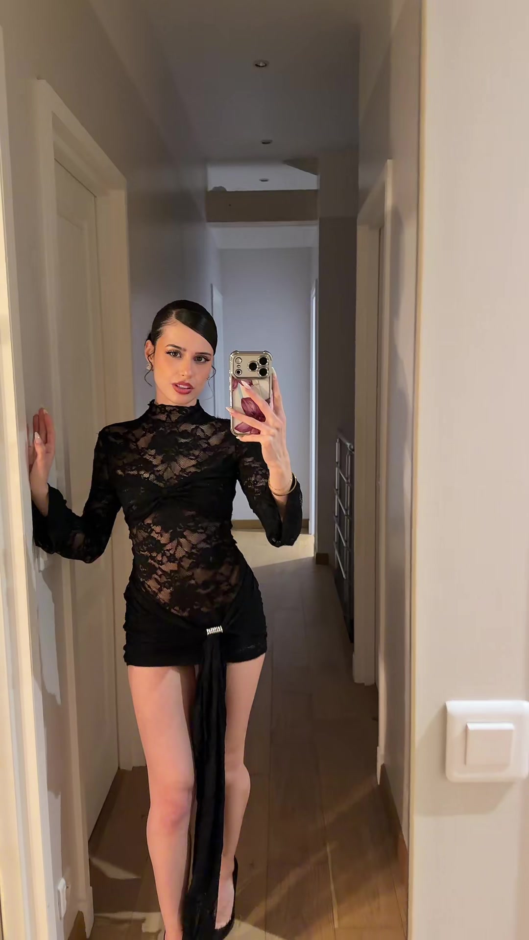@𝐄𝐯𝐚𝐧𝐞𝐬𝐜𝐞𝐧𝐜𝐞