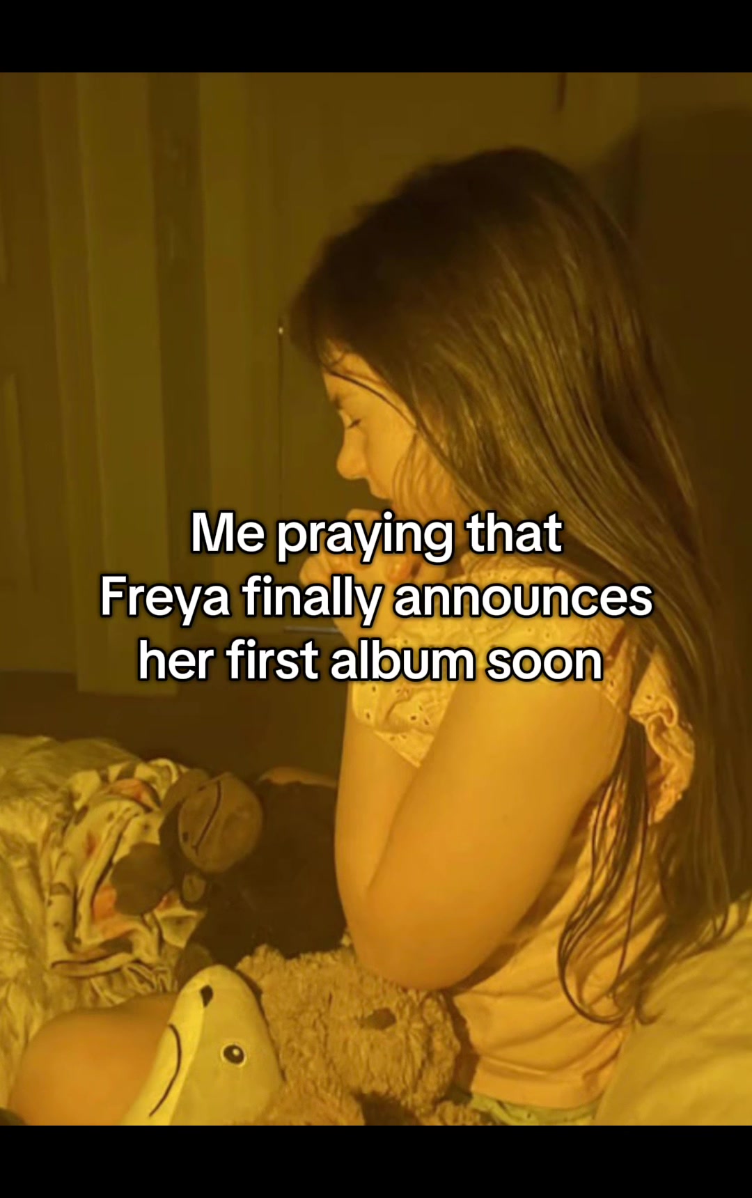 @Professional fan girl 🤍