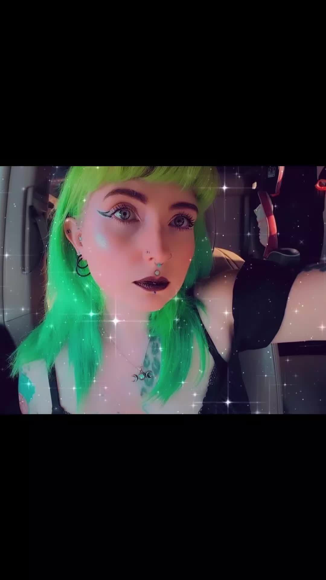@odditychildebreezzy