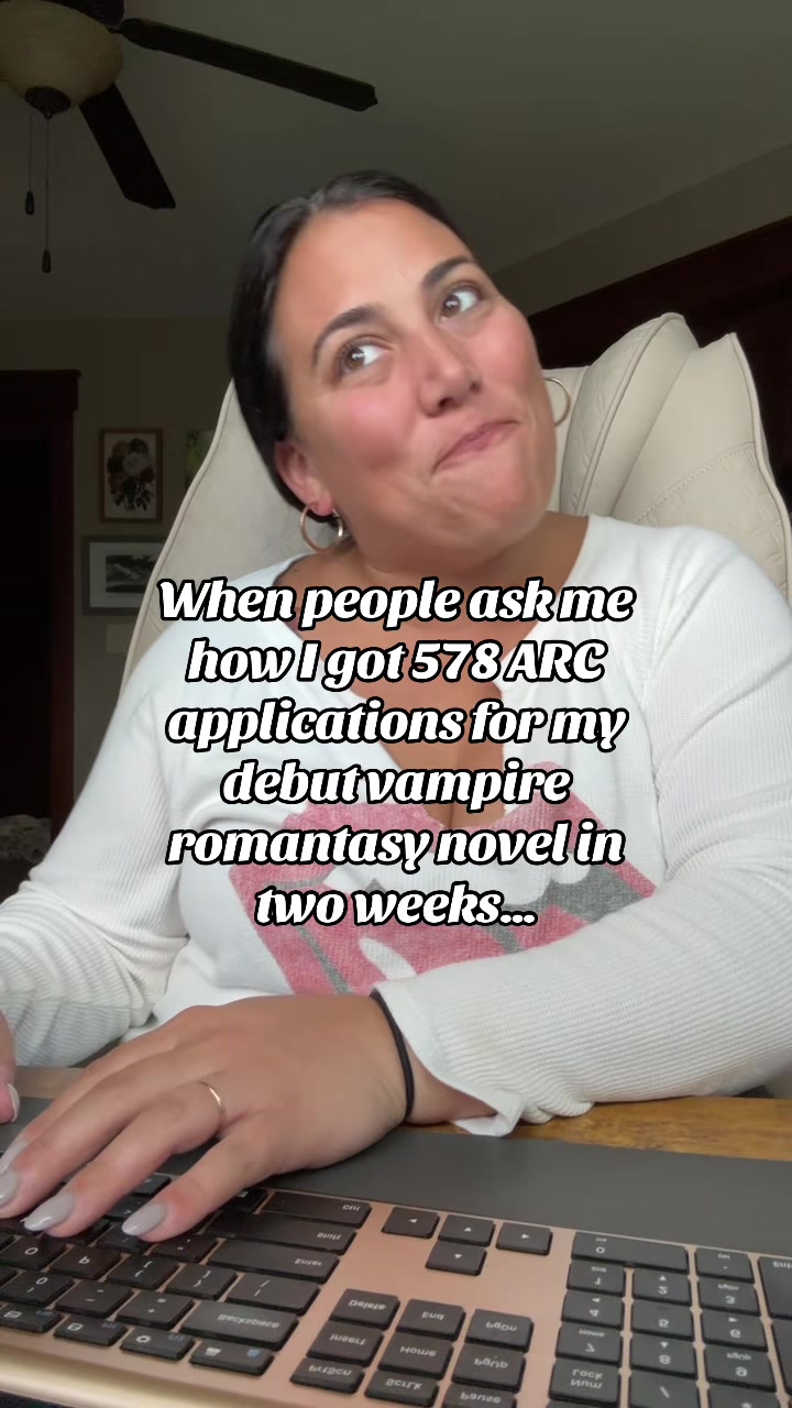 @Gabby Grahek | Romance Author