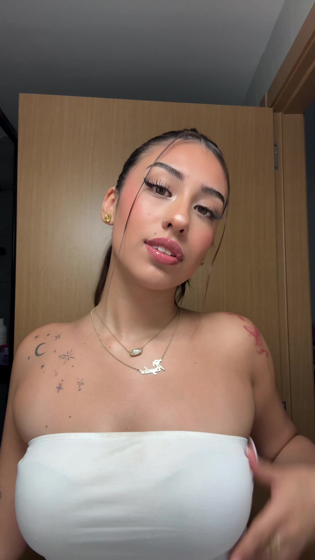 @laanyiyi ✨