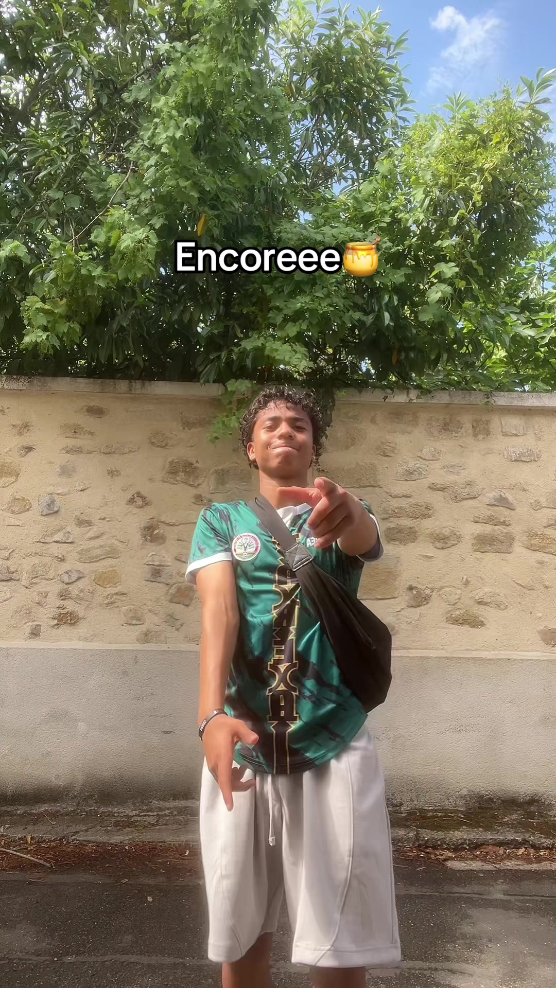 @zeleï🇲🇬🇷🇪