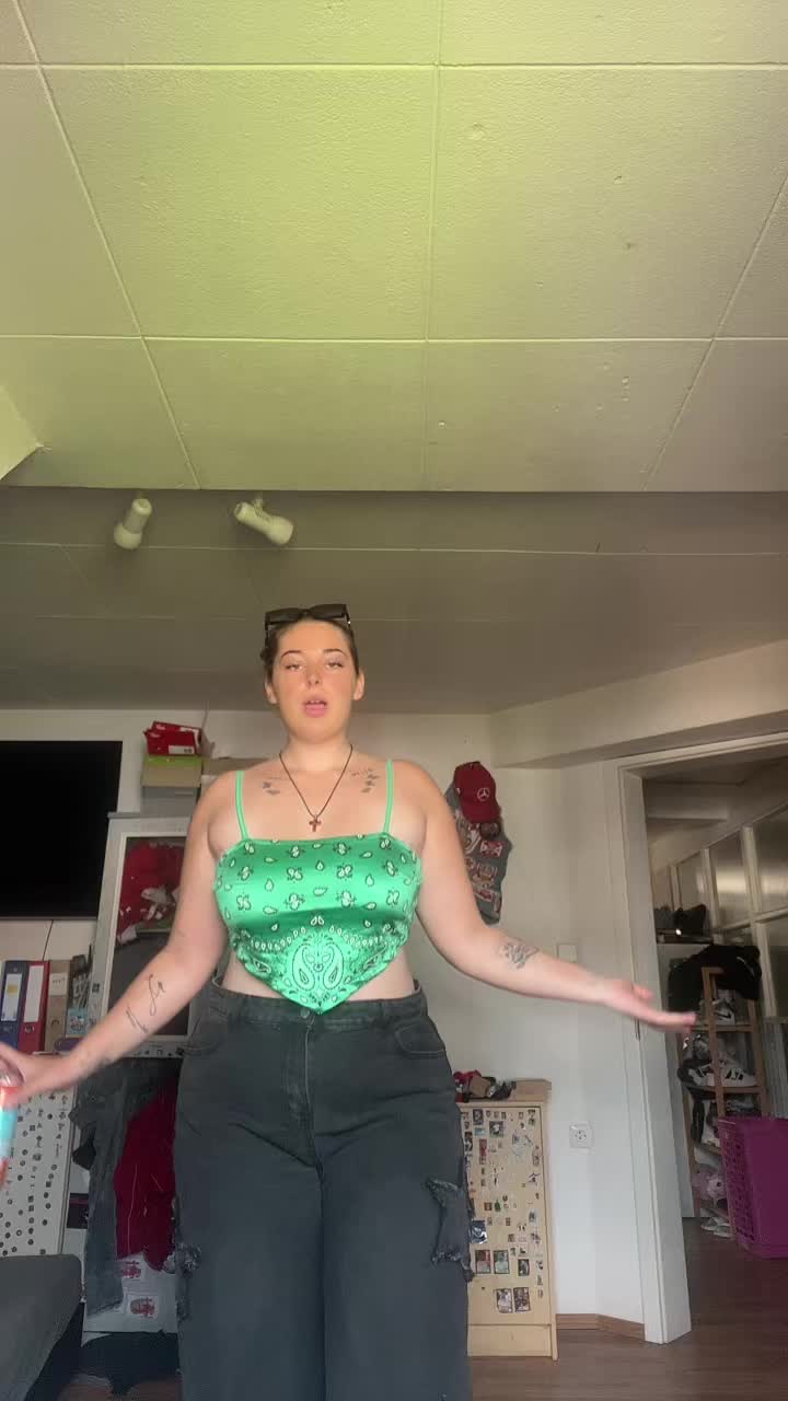 @Lili ✨
