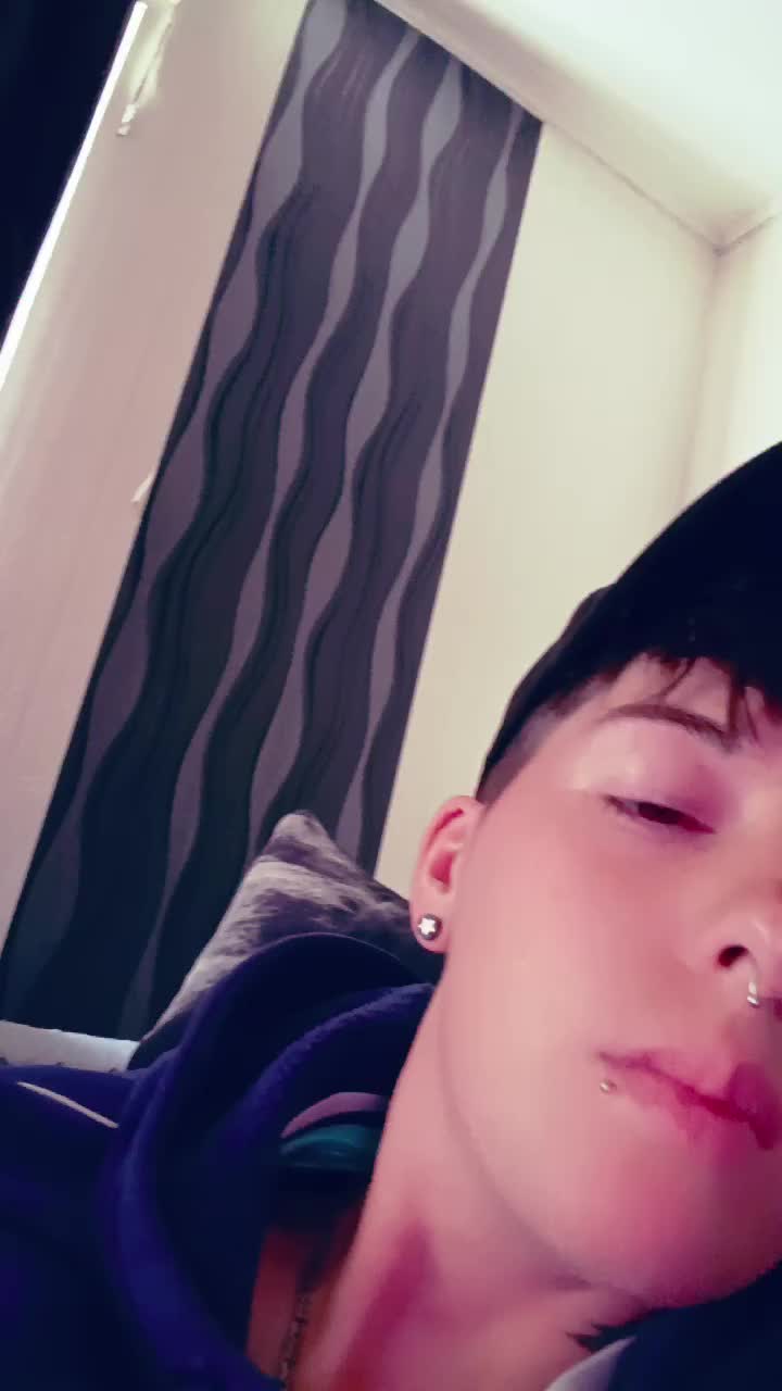 @Kingslowly