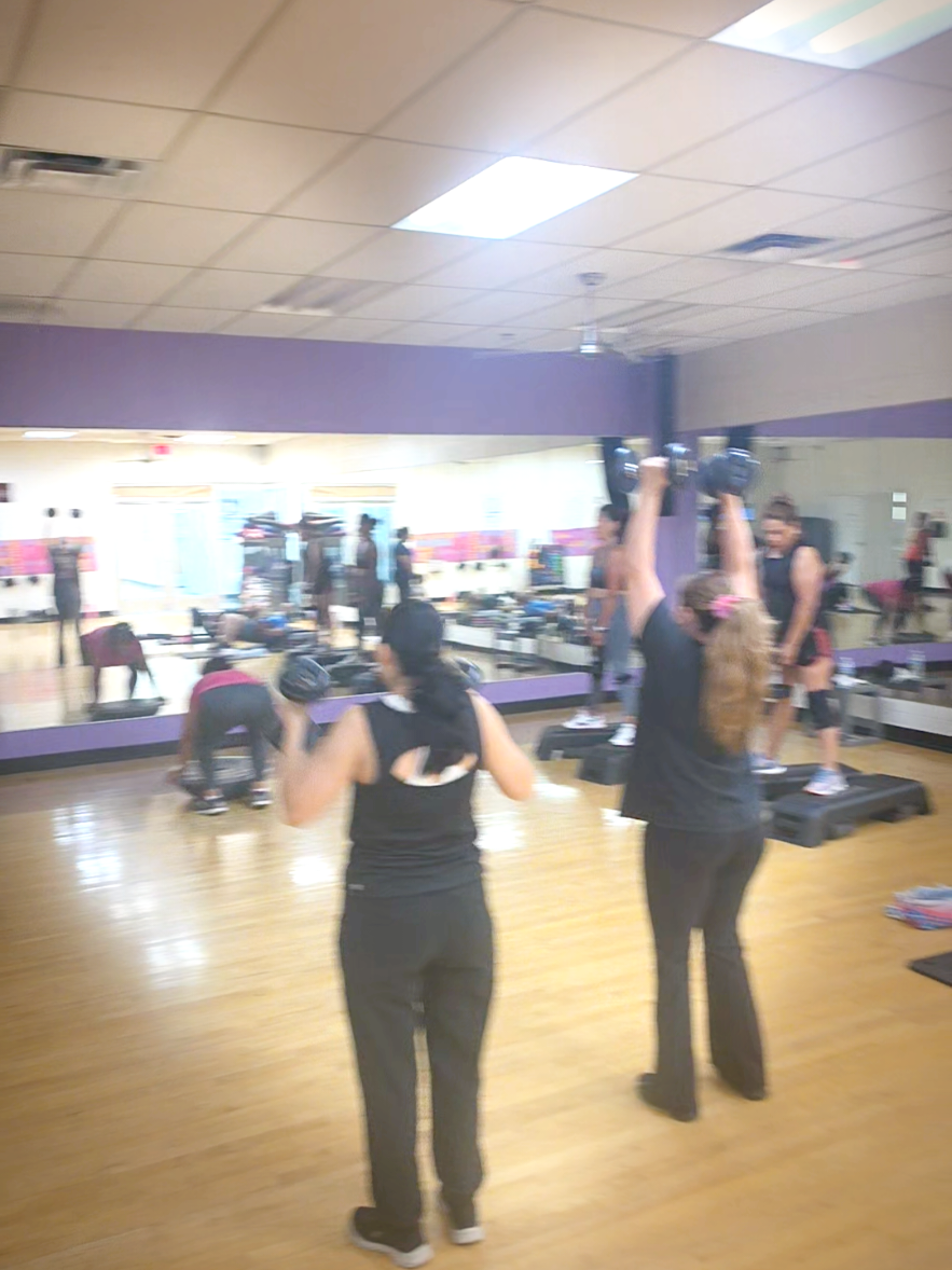 @Ari Alvarado jumping studio