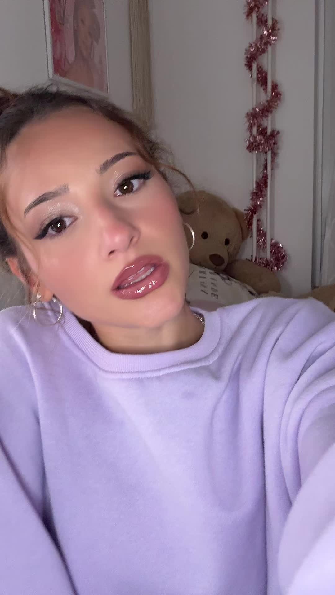 @𝒜𝓃𝓃𝒶🪽
