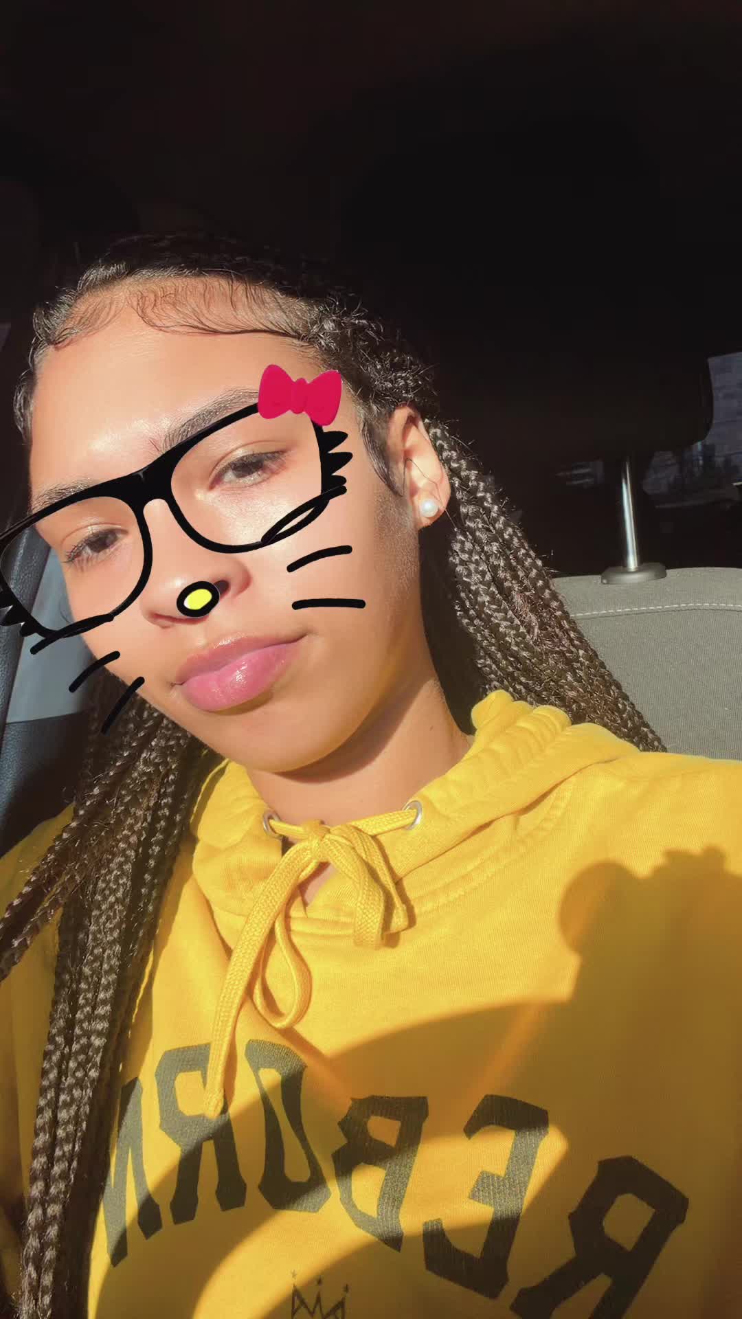@triciaj