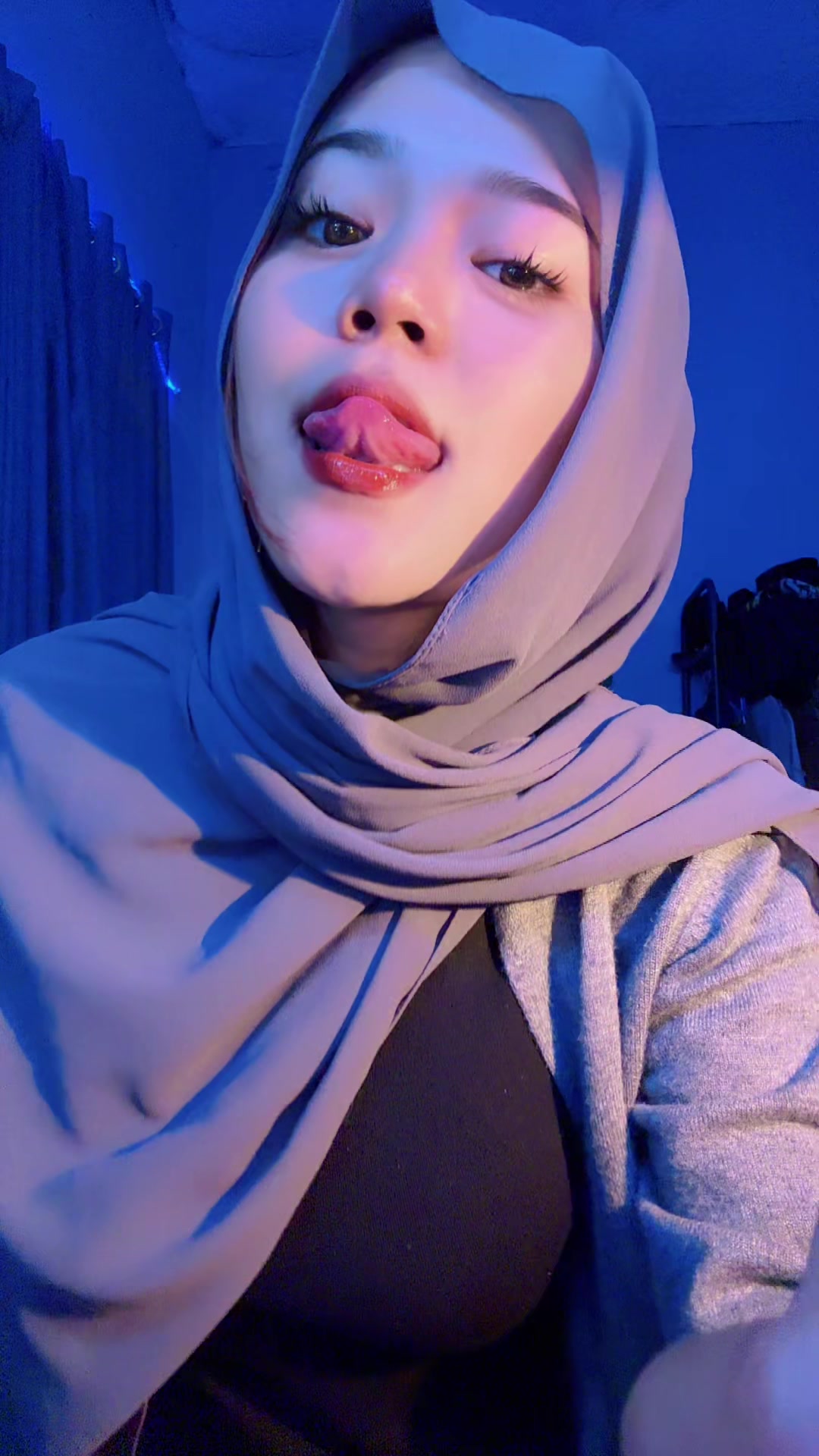 @Ayang