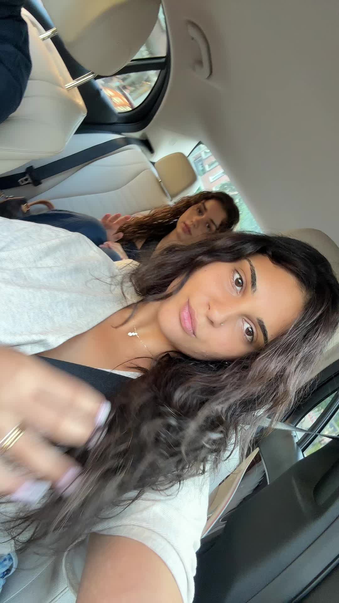 @𝐋𝐢𝐥𝐞 🐝