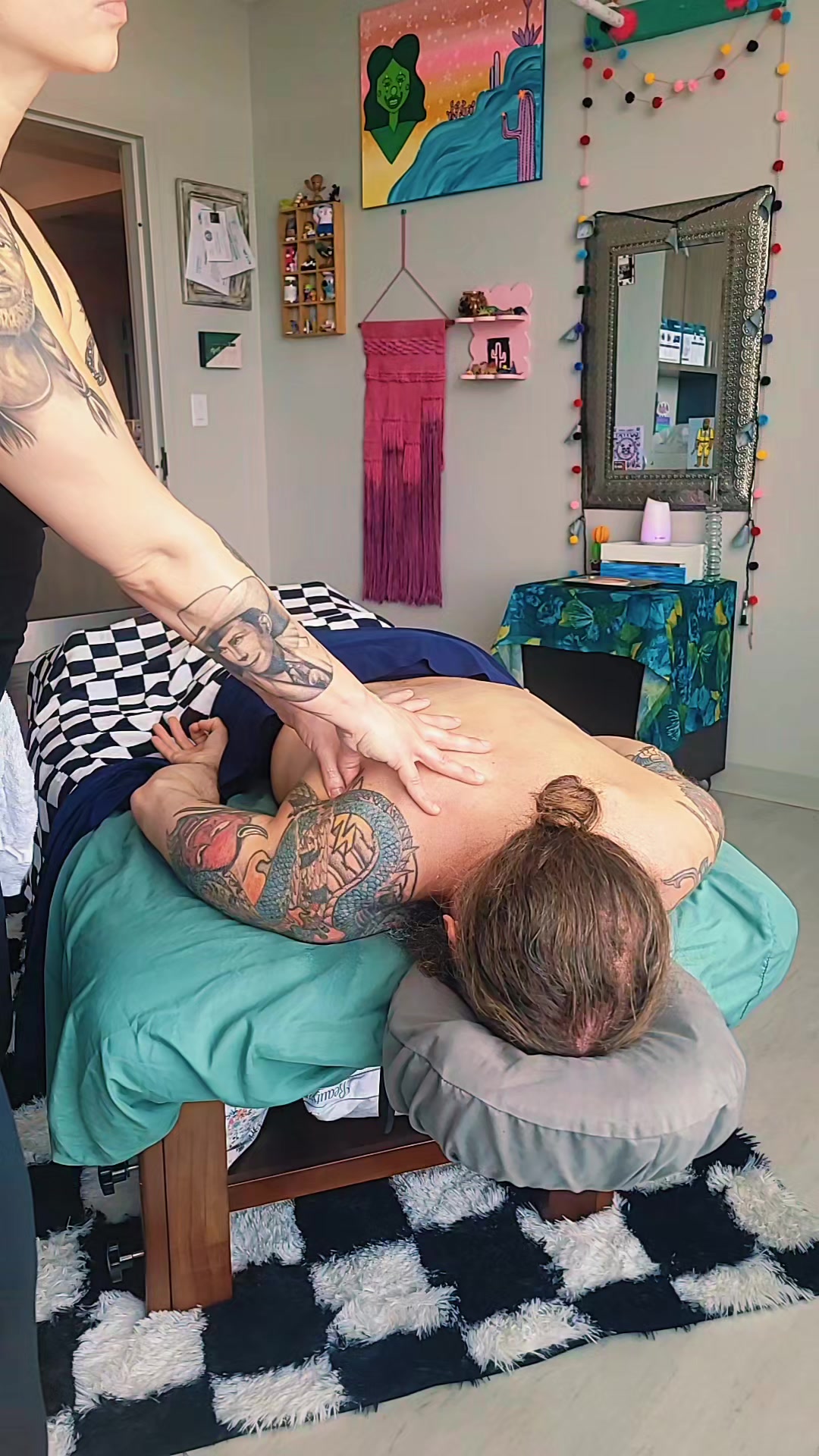 @hippiehandsbodywork