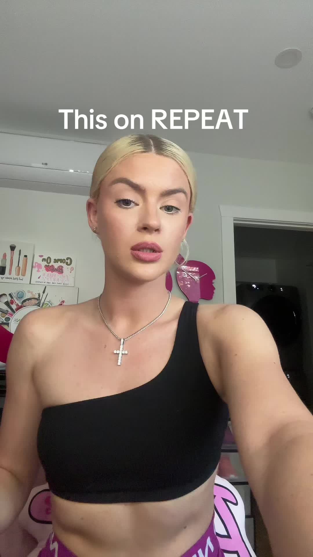 @Victoria Angelica