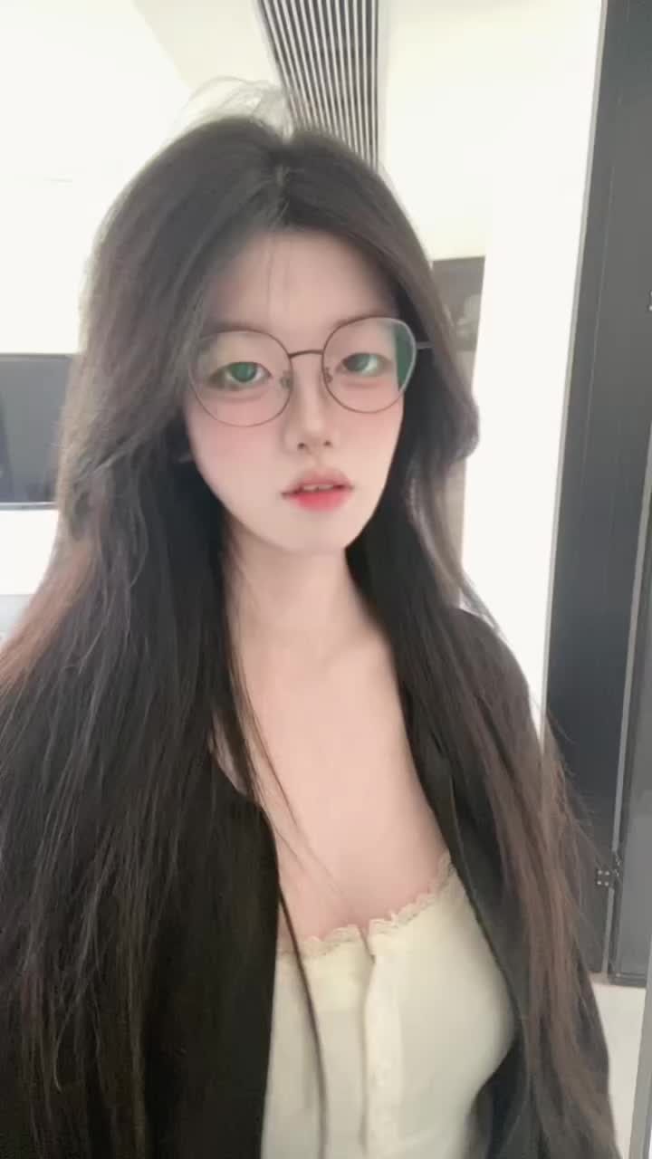 @Vivi 🍟😼