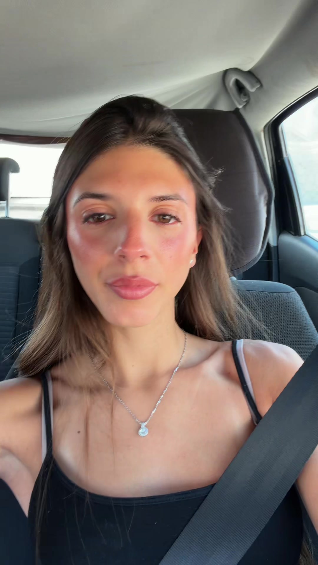 @Ayala_ariel10