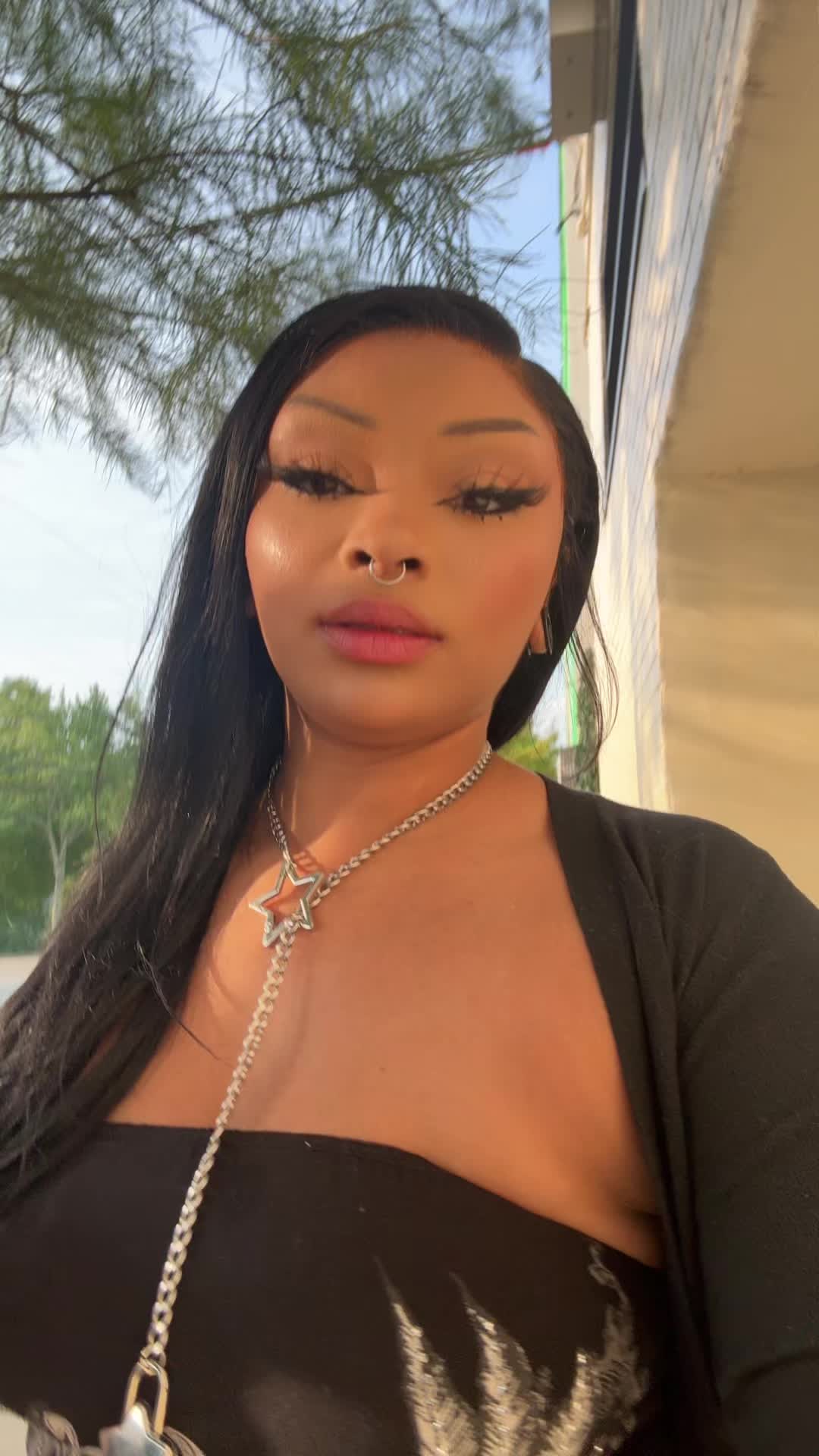 @SPOOKYBADDIE