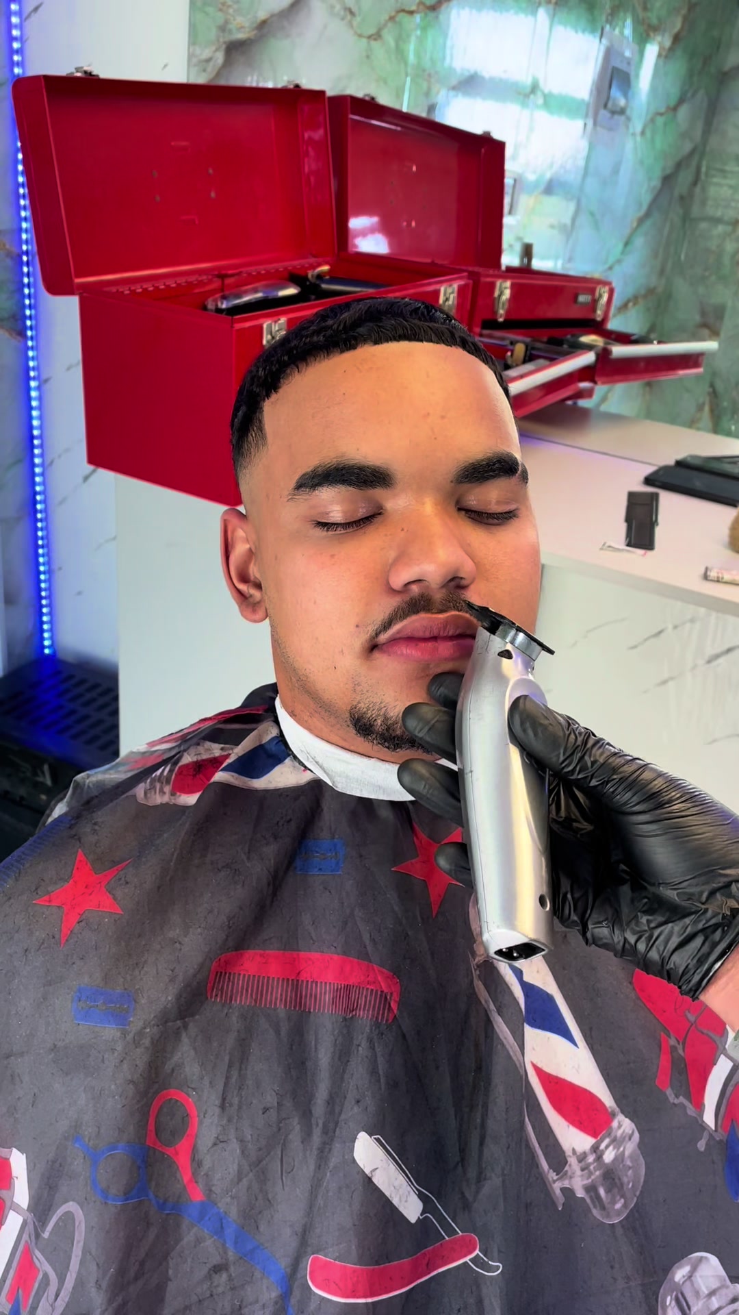 @mujie the barber 💈.