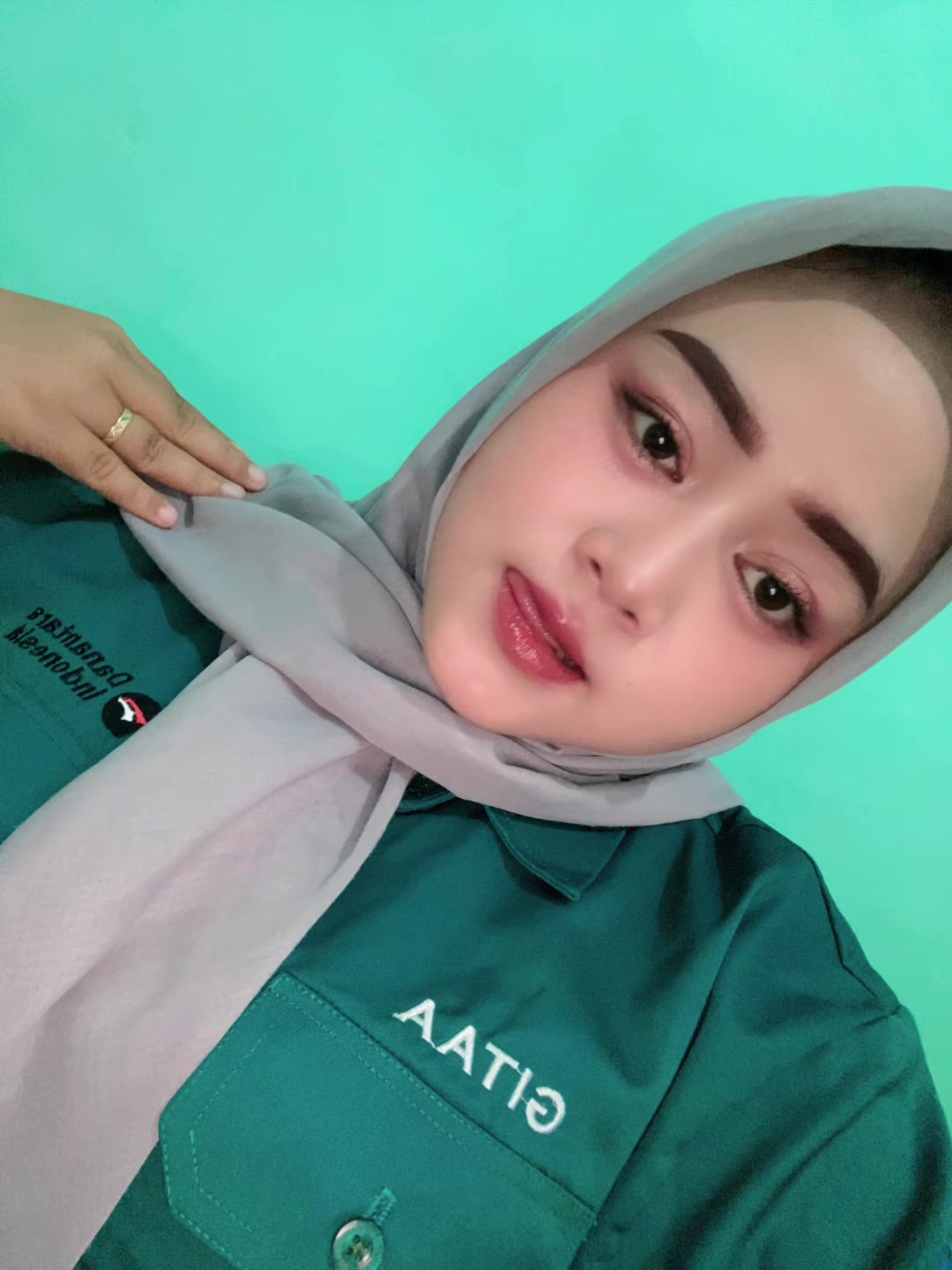 @ahonggg_