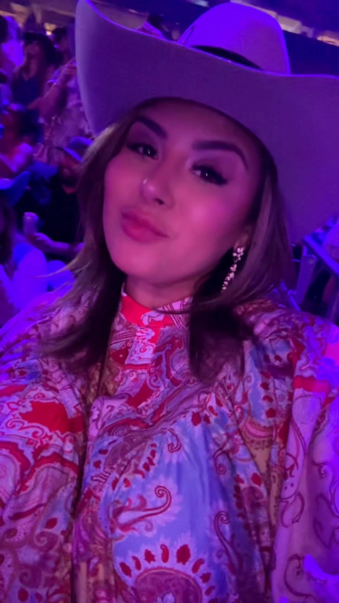 @Esined