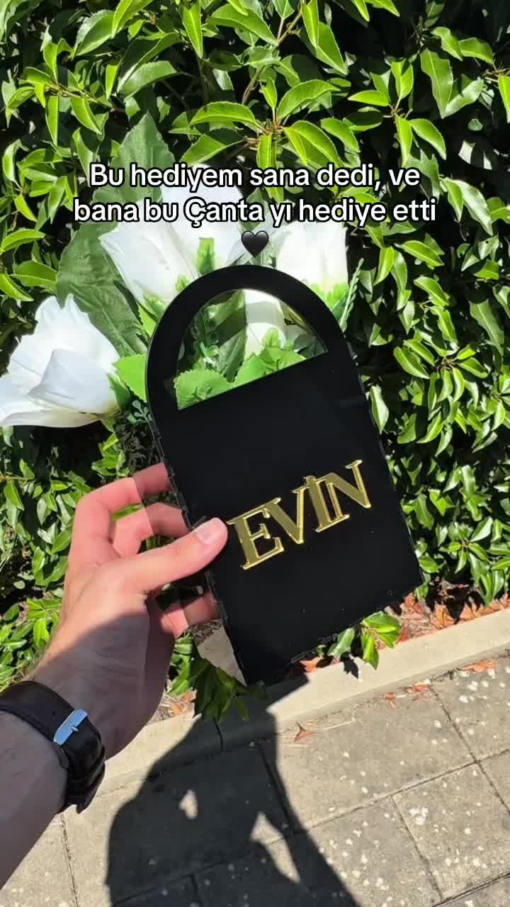 @Nehirbonboniere