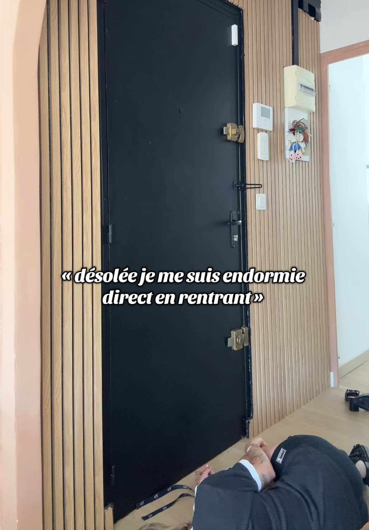@Mllex Chlo&eacute;