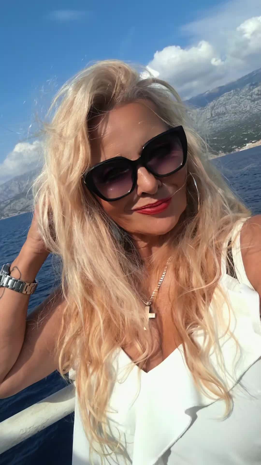 @Tatyana Tadić