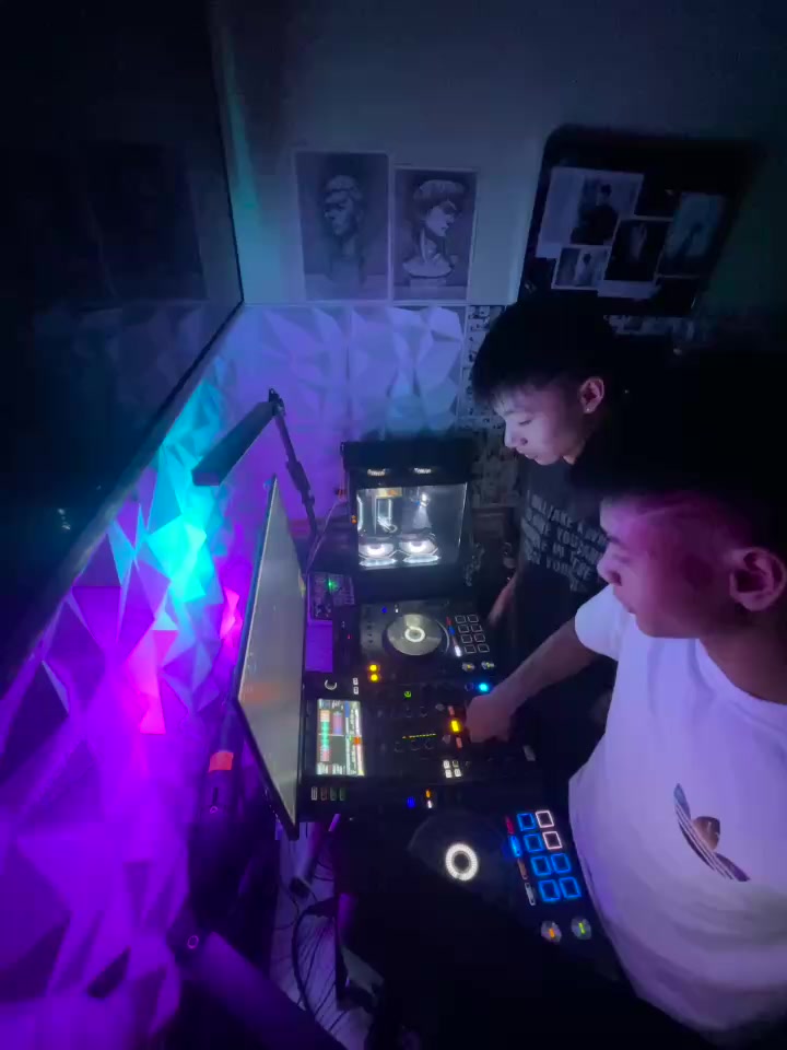 @Anh Tân 👾