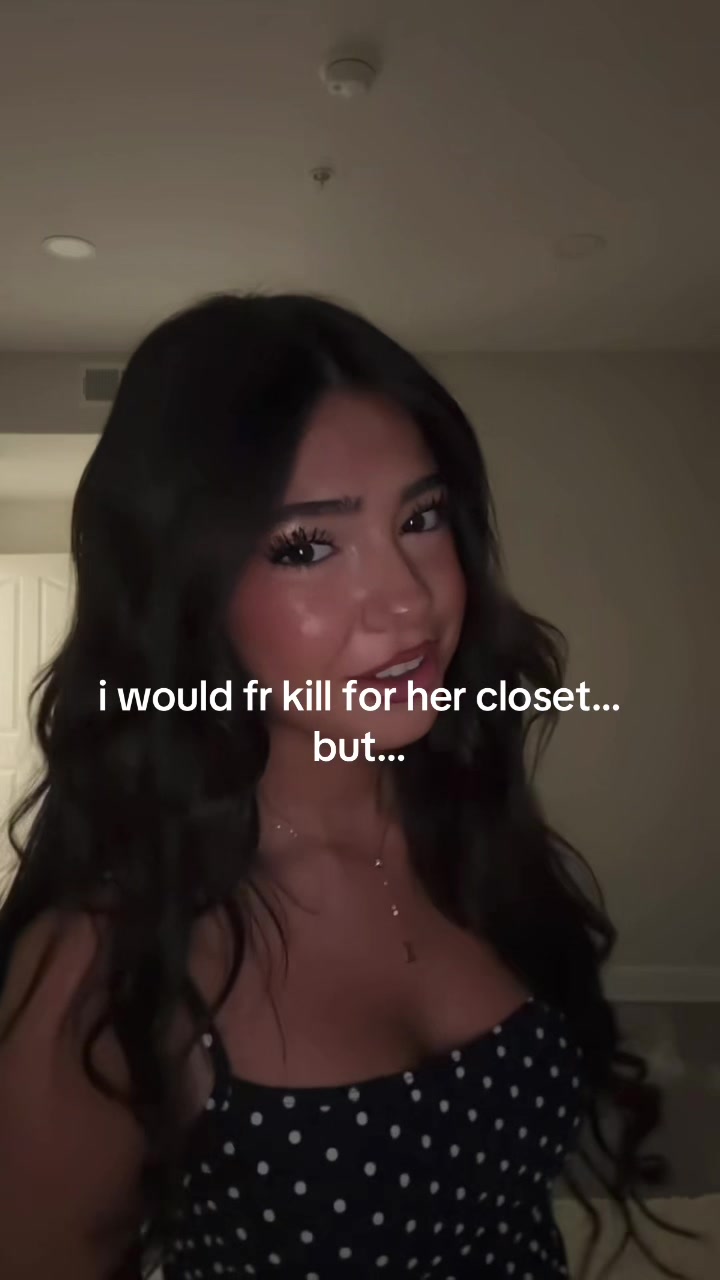 @vanessafindsoutfits