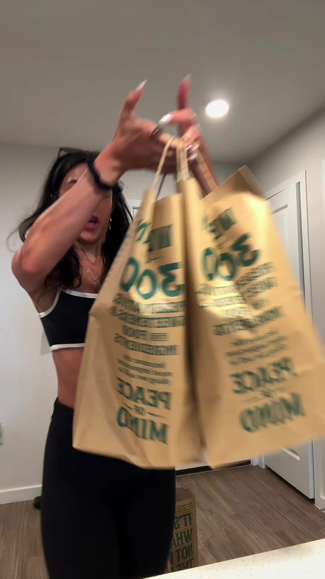 @angelarose_xo