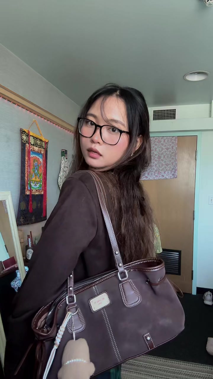 @Lisha Gurung