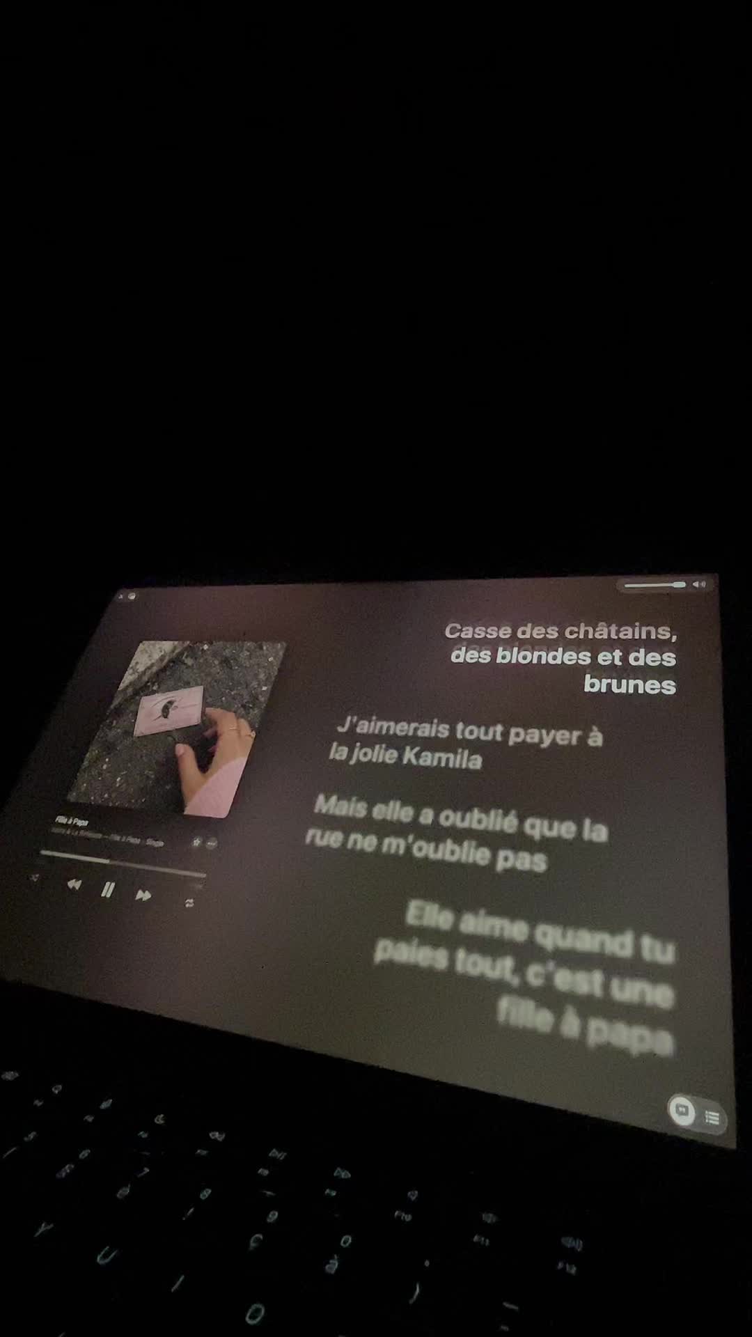 @🎧LYRICS_TOK🎵