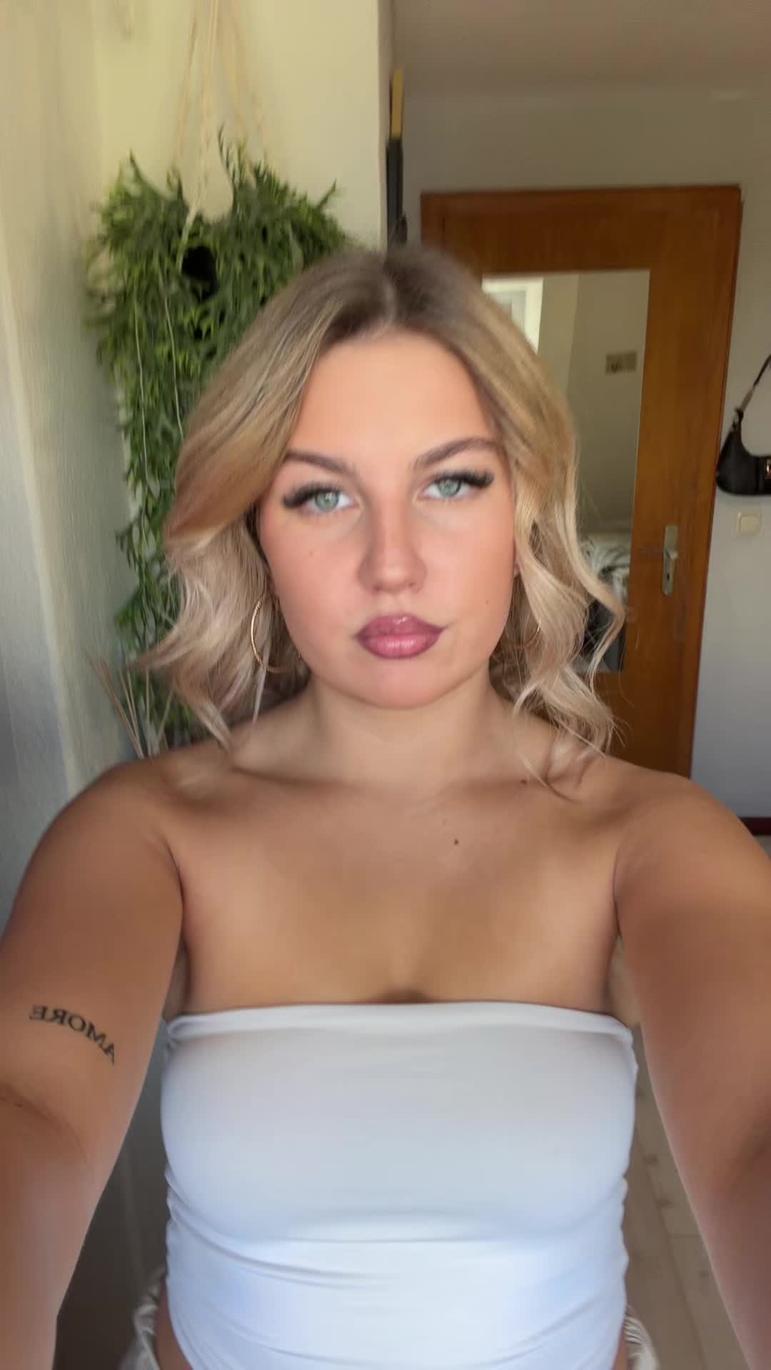 @lana_blns