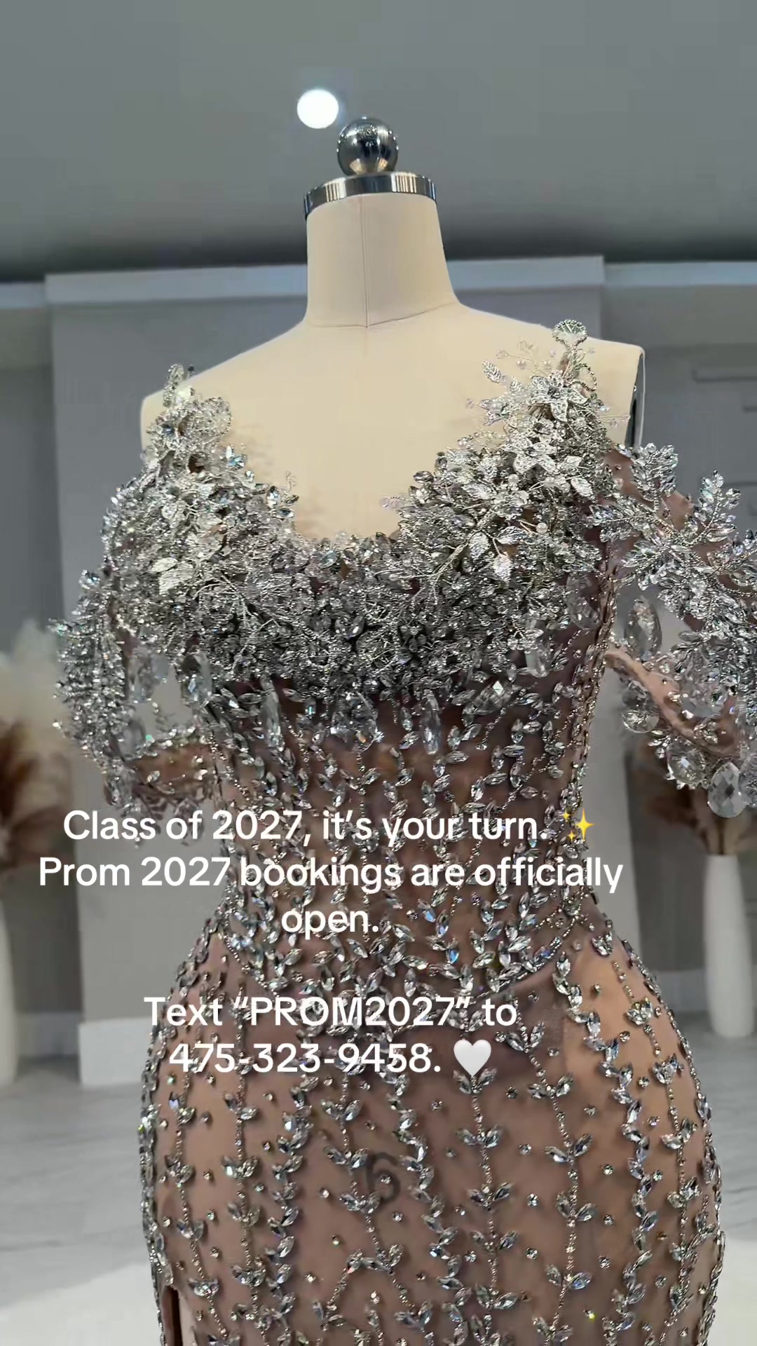 @moniebymonieberta