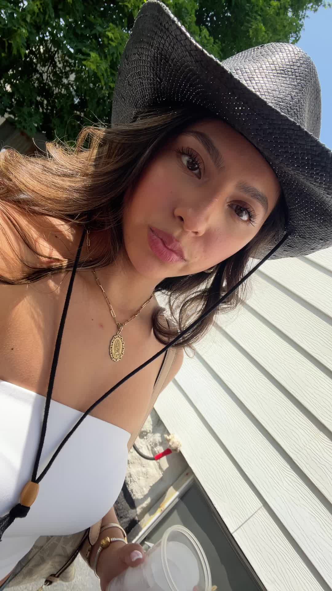 @Ally🧸