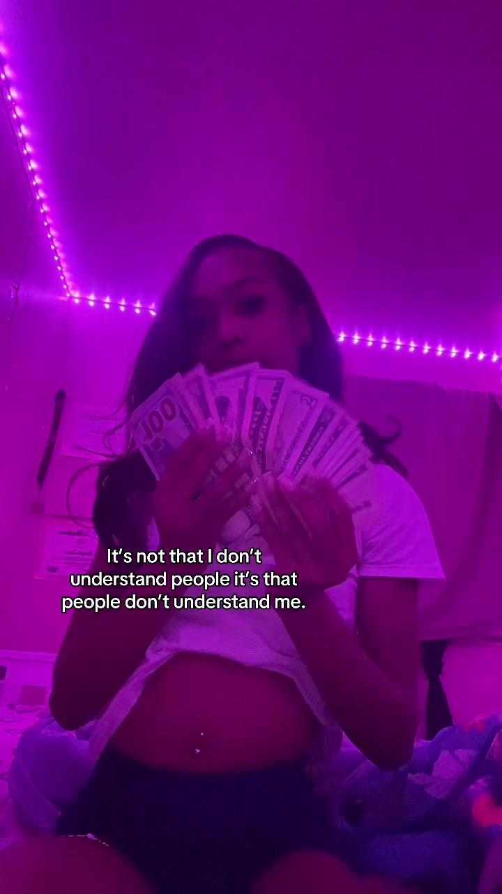 @pr3ttyliyah4
