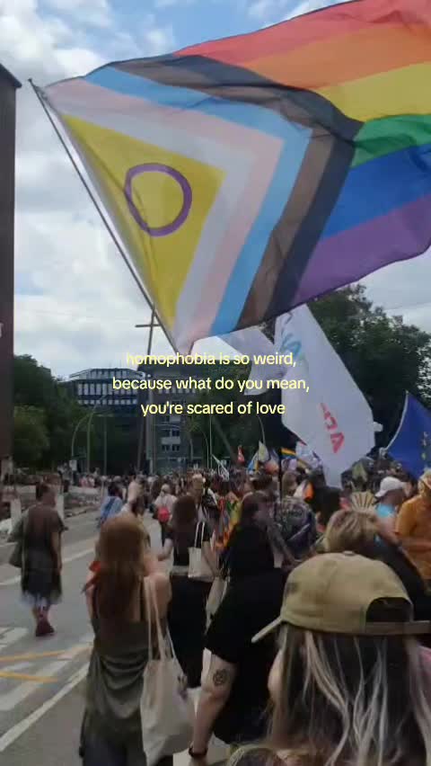 @<3
