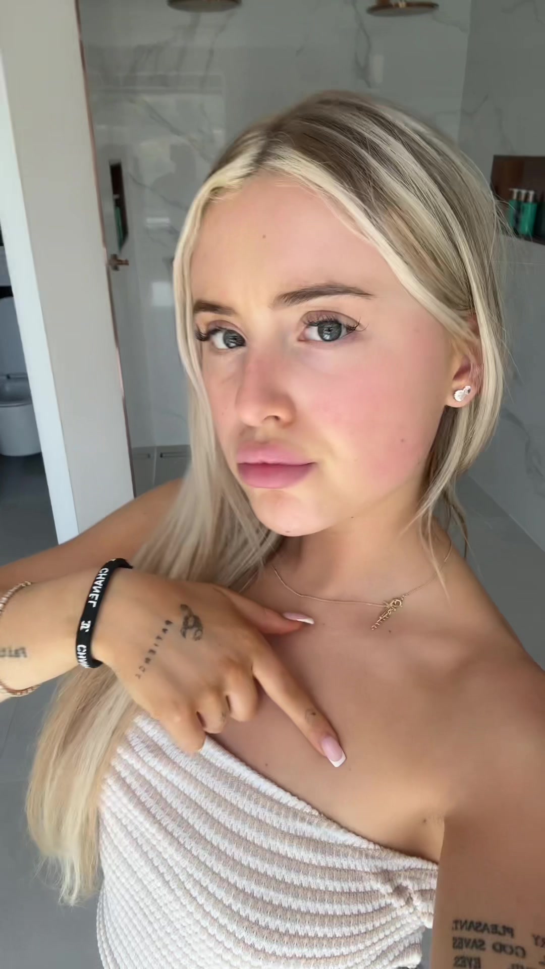 @sterrenovaaa
