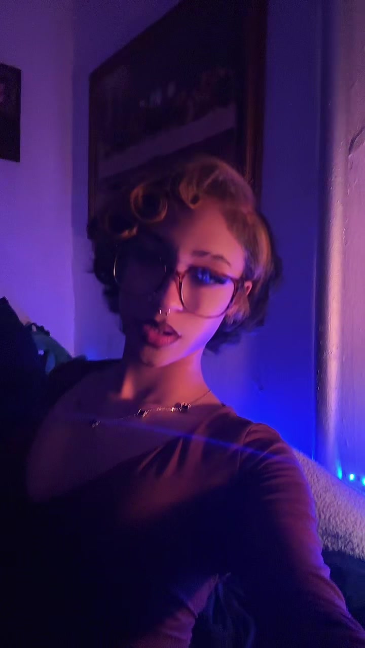 @🧛🏼♀️