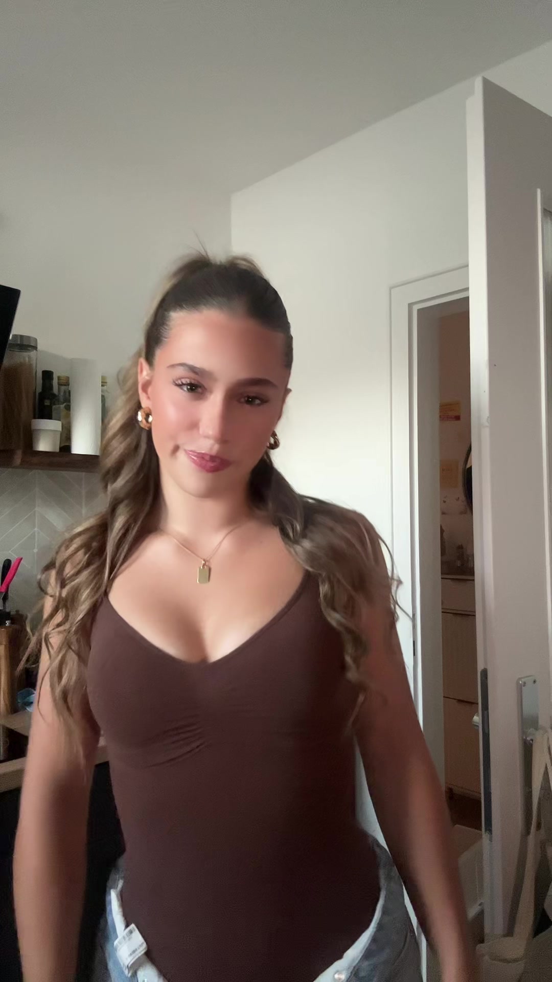 @leonaaisk